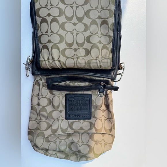 Coach Vintage Messenger Bag Black Leather Signature Lining Style 9335 (No Strap) - Picture 5 of 9